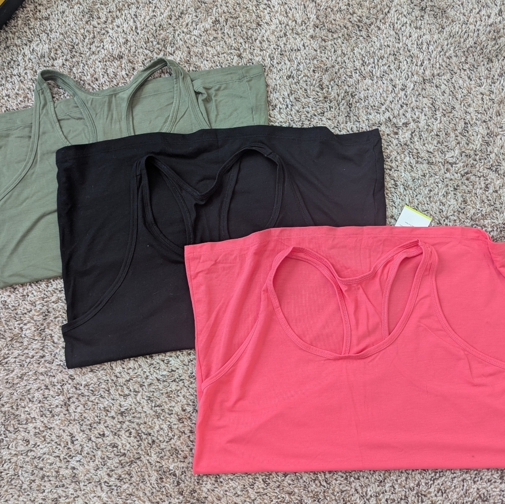 Old Navy Active Go-Dry Pink and Black Tank Tops